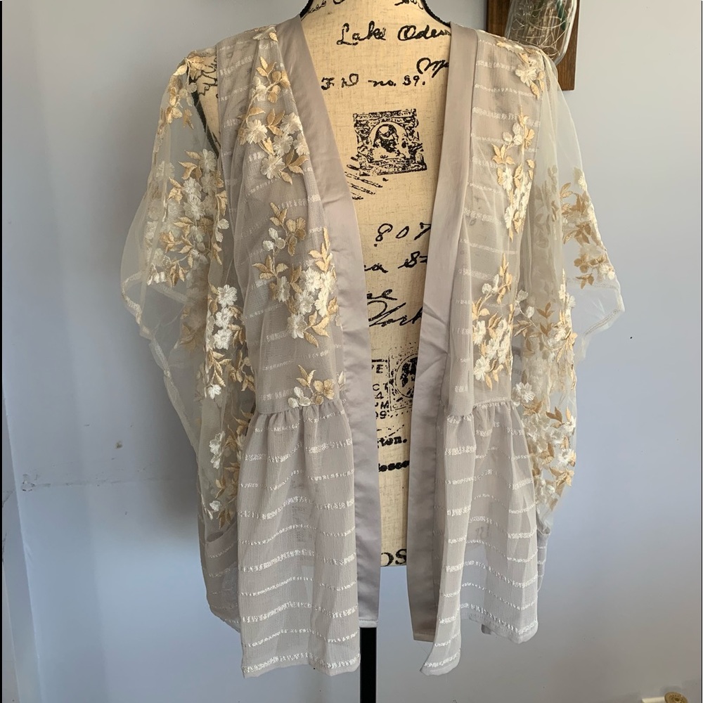 POL  Embroidered cardigan